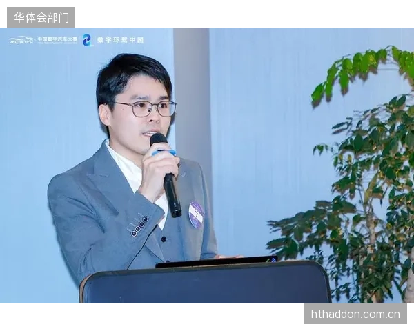 快速反击依赖团队瞬间决策统一，队长临场指挥力至关重要。